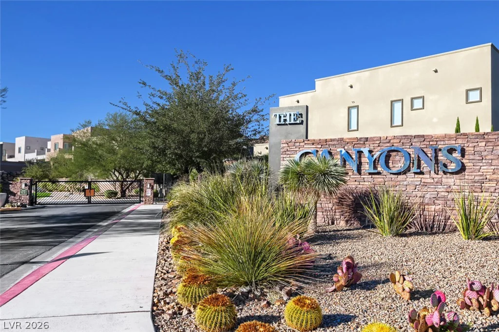 707 Glowing Horizon, Henderson, NV 89052