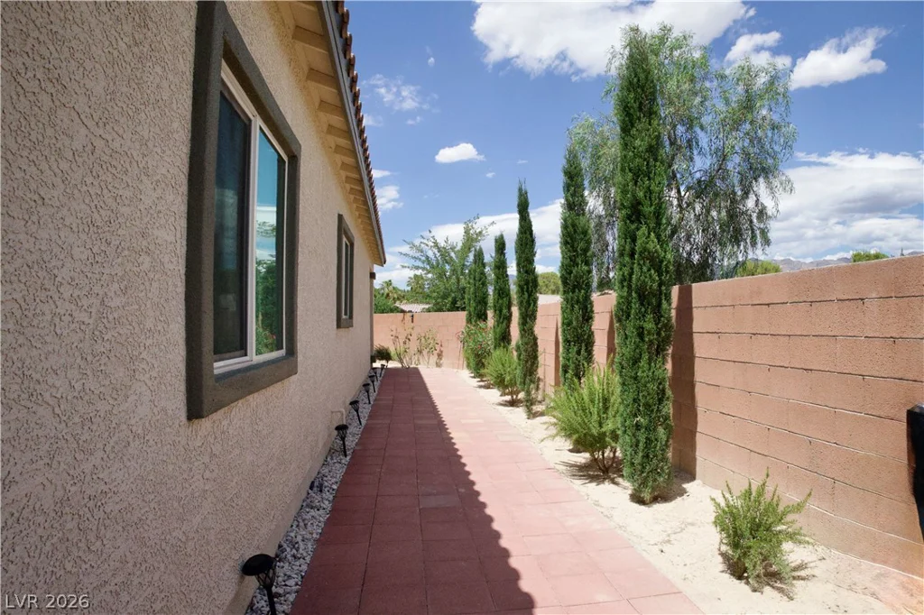 5730 La Campana, Pahrump, NV 89061