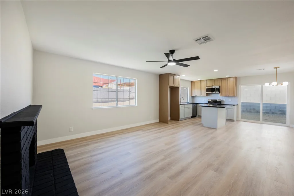 6800 Legalla, Las Vegas, NV 89156