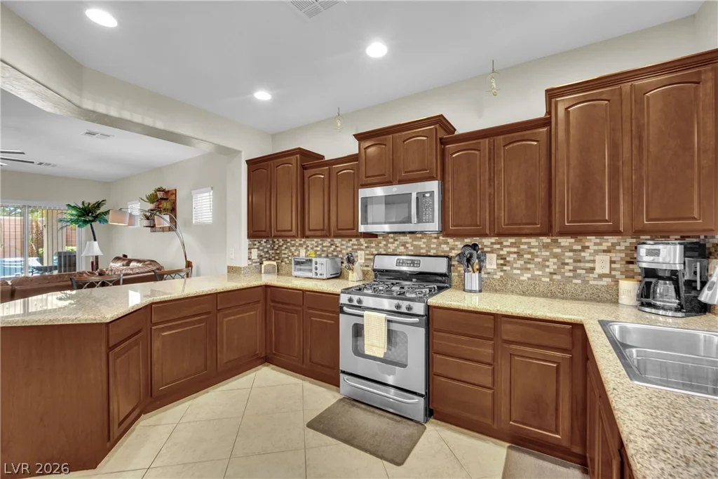 6633 Scavenger Hunt, North Las Vegas, NV 89084