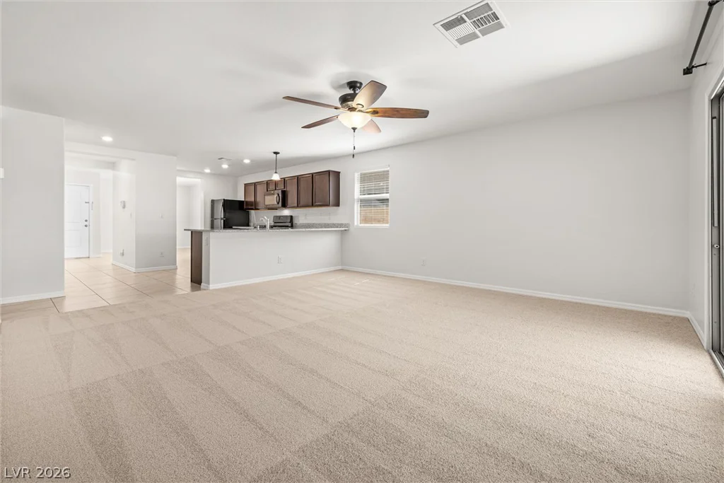 4568 Velvet Oak, Las Vegas, NV 89115