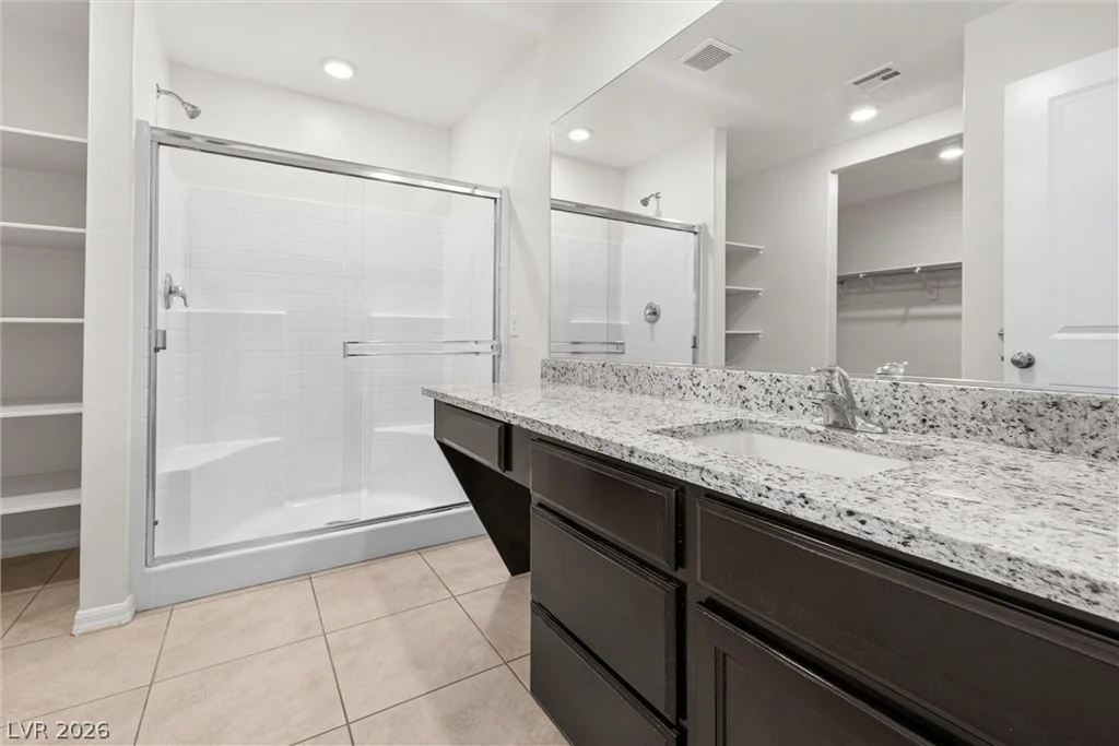 4568 Velvet Oak, Las Vegas, NV 89115