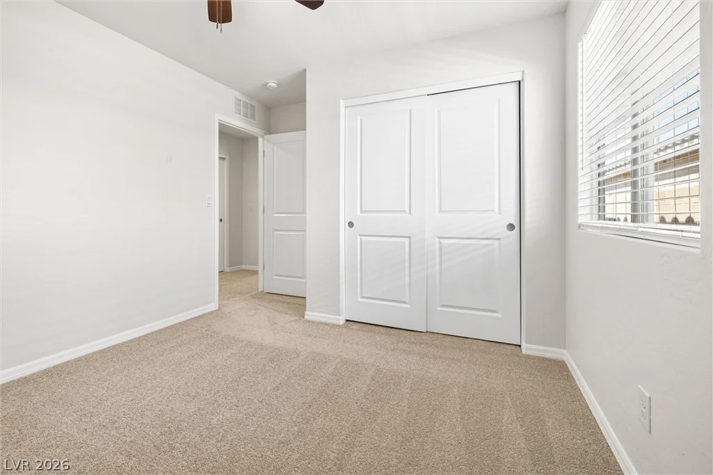 4568 Velvet Oak, Las Vegas, NV 89115