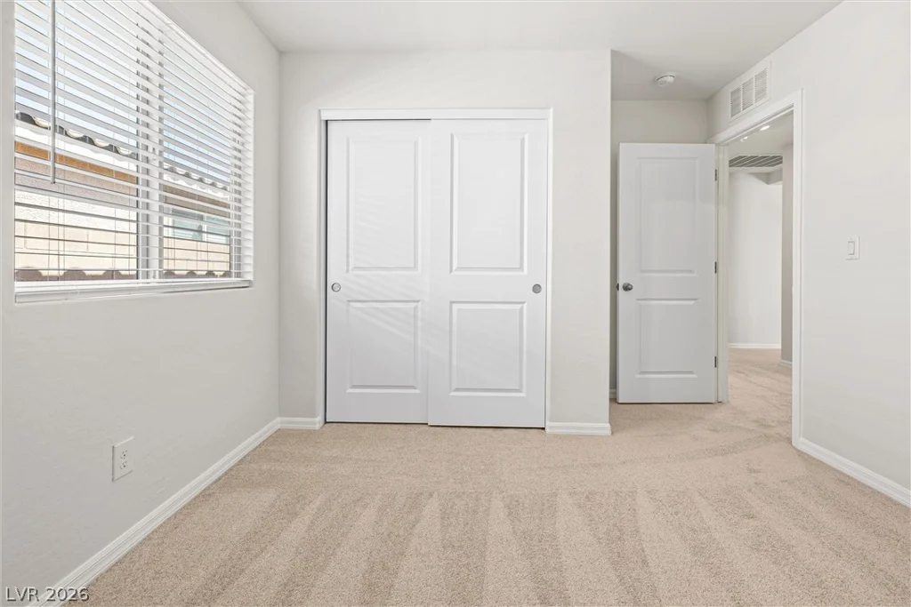 4568 Velvet Oak, Las Vegas, NV 89115
