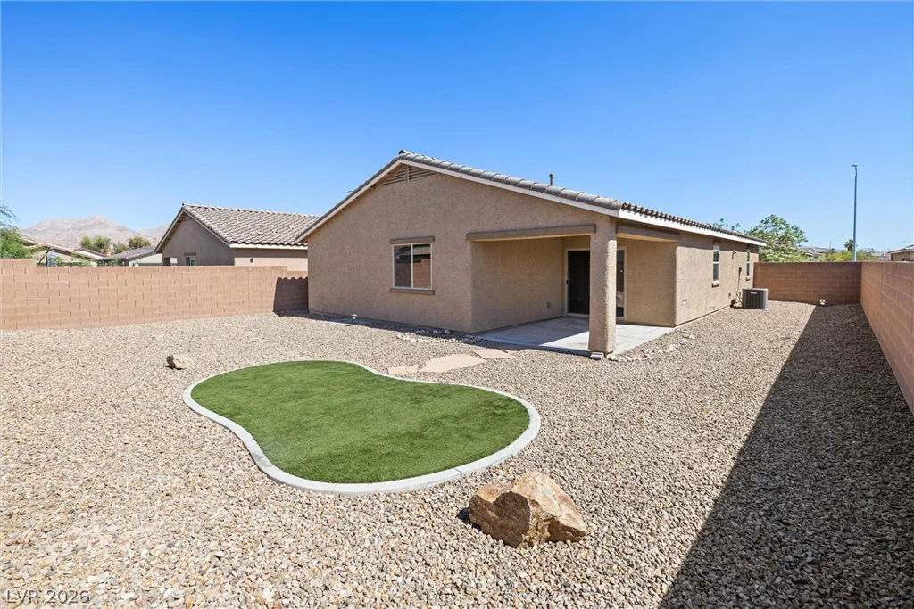 4568 Velvet Oak, Las Vegas, NV 89115