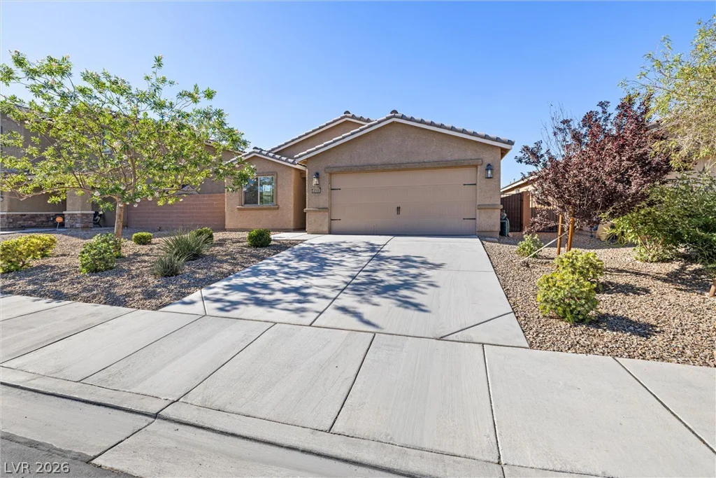4568 Velvet Oak, Las Vegas, NV 89115
