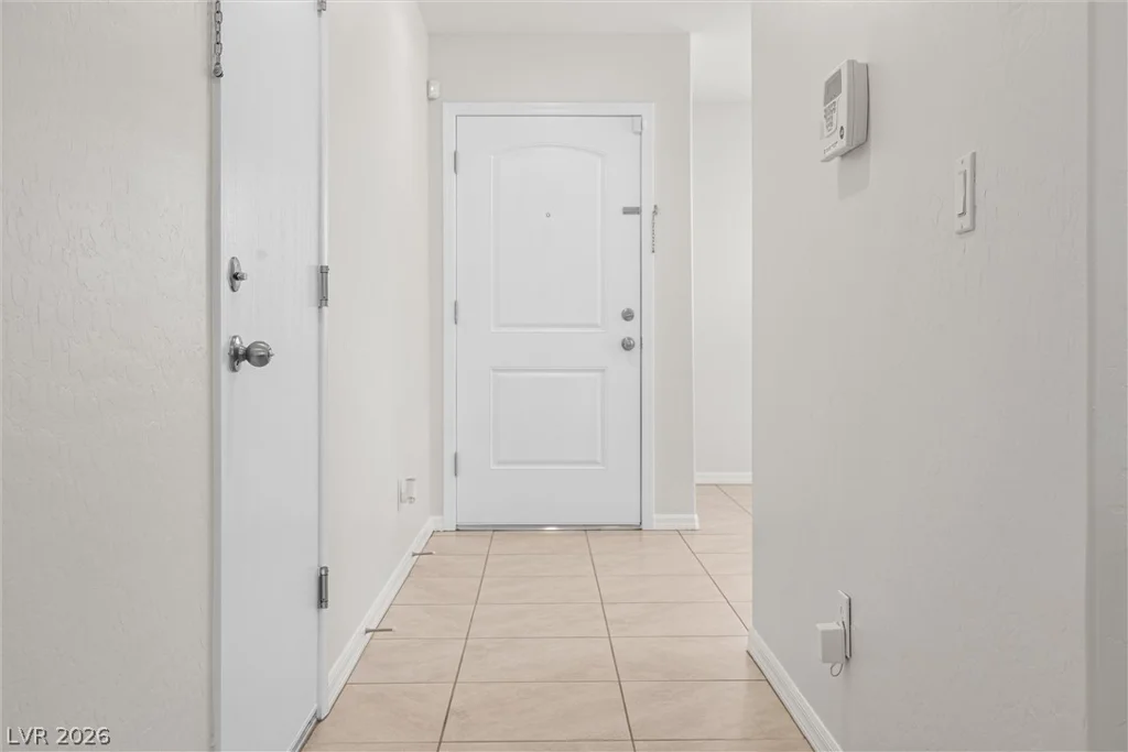 4568 Velvet Oak, Las Vegas, NV 89115
