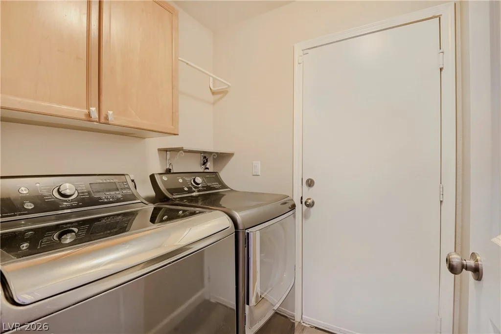 8531 Shelly, Las Vegas, NV 89123