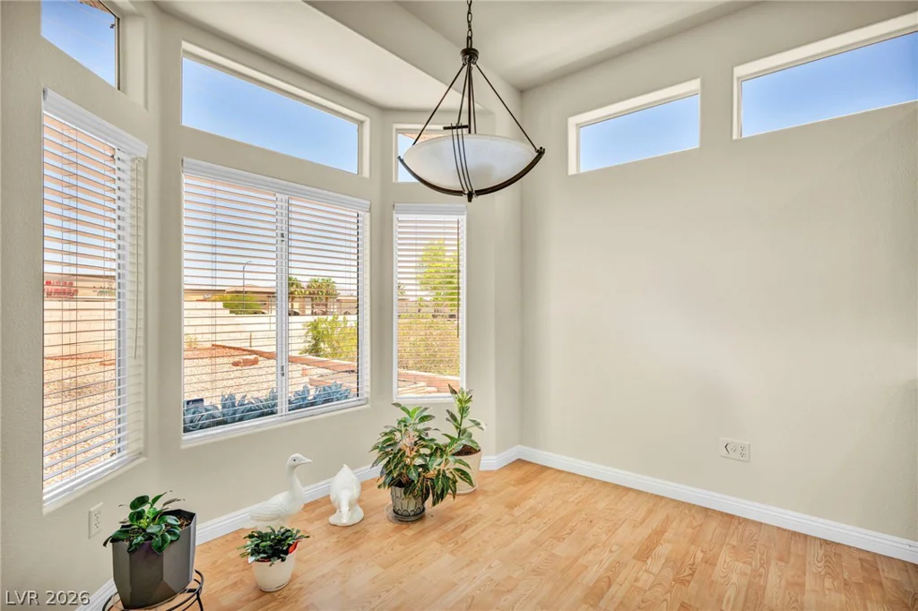 10020 Villa Ridge, Las Vegas, NV 89134