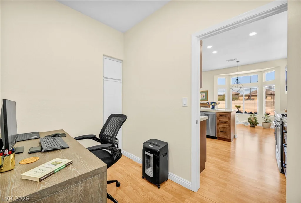 10020 Villa Ridge, Las Vegas, NV 89134