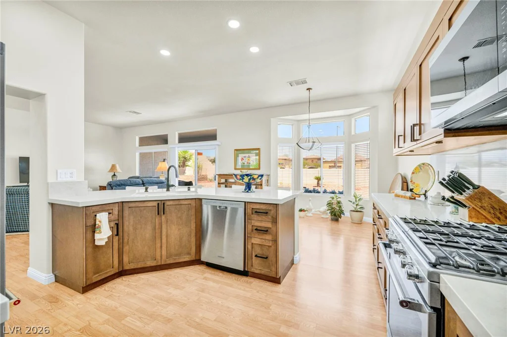10020 Villa Ridge, Las Vegas, NV 89134