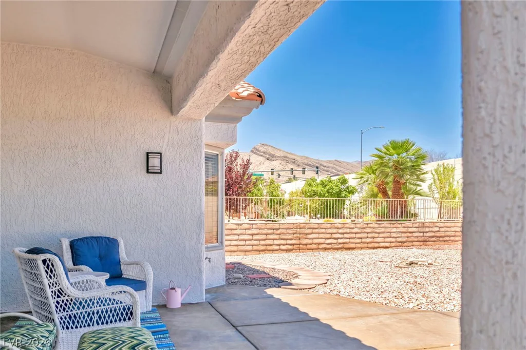 10020 Villa Ridge, Las Vegas, NV 89134
