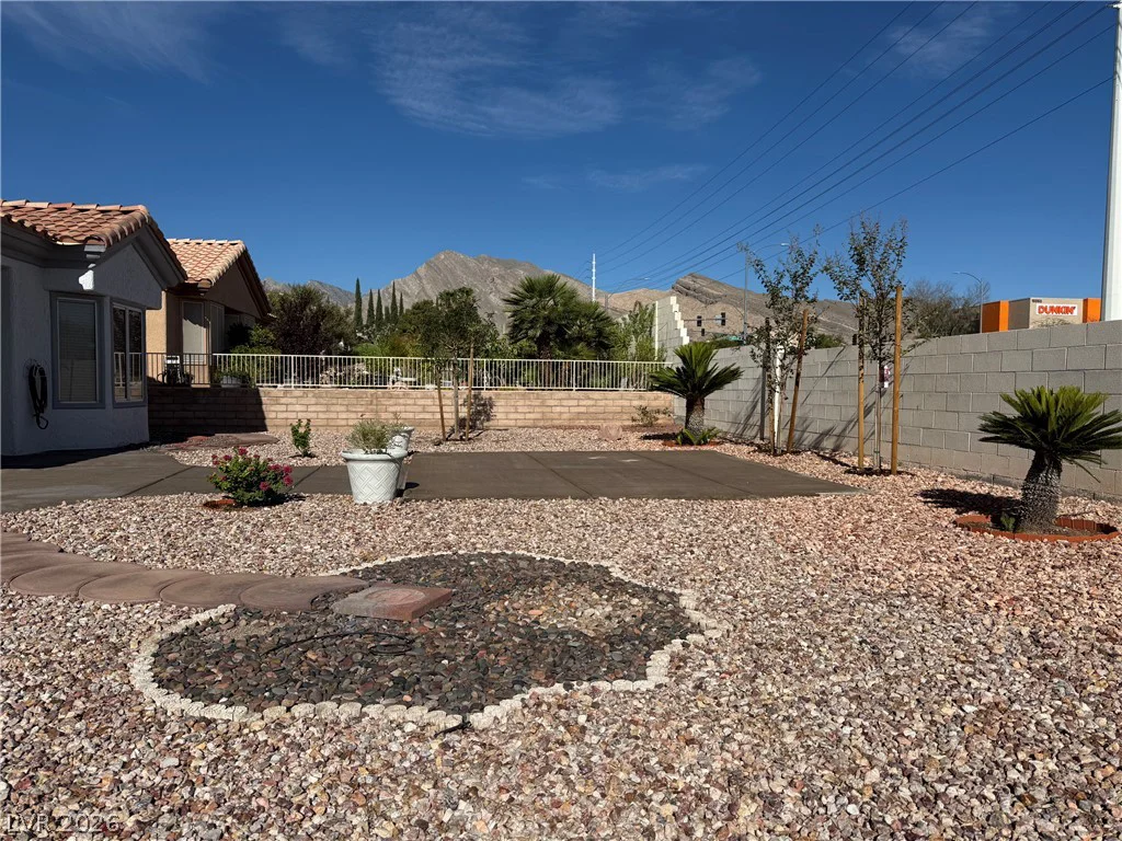 10020 Villa Ridge, Las Vegas, NV 89134
