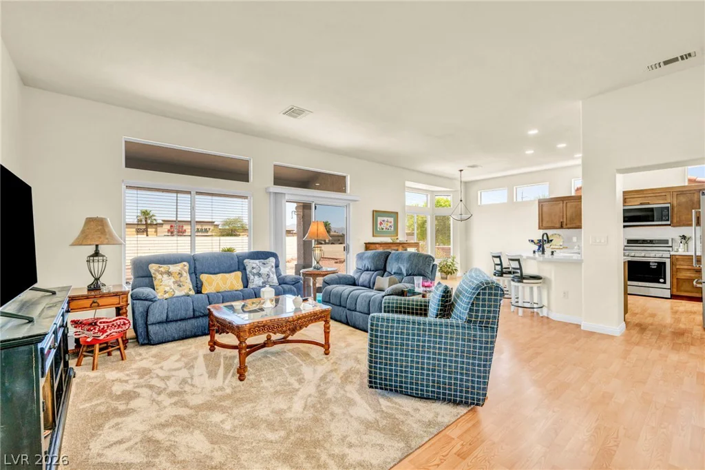 10020 Villa Ridge, Las Vegas, NV 89134
