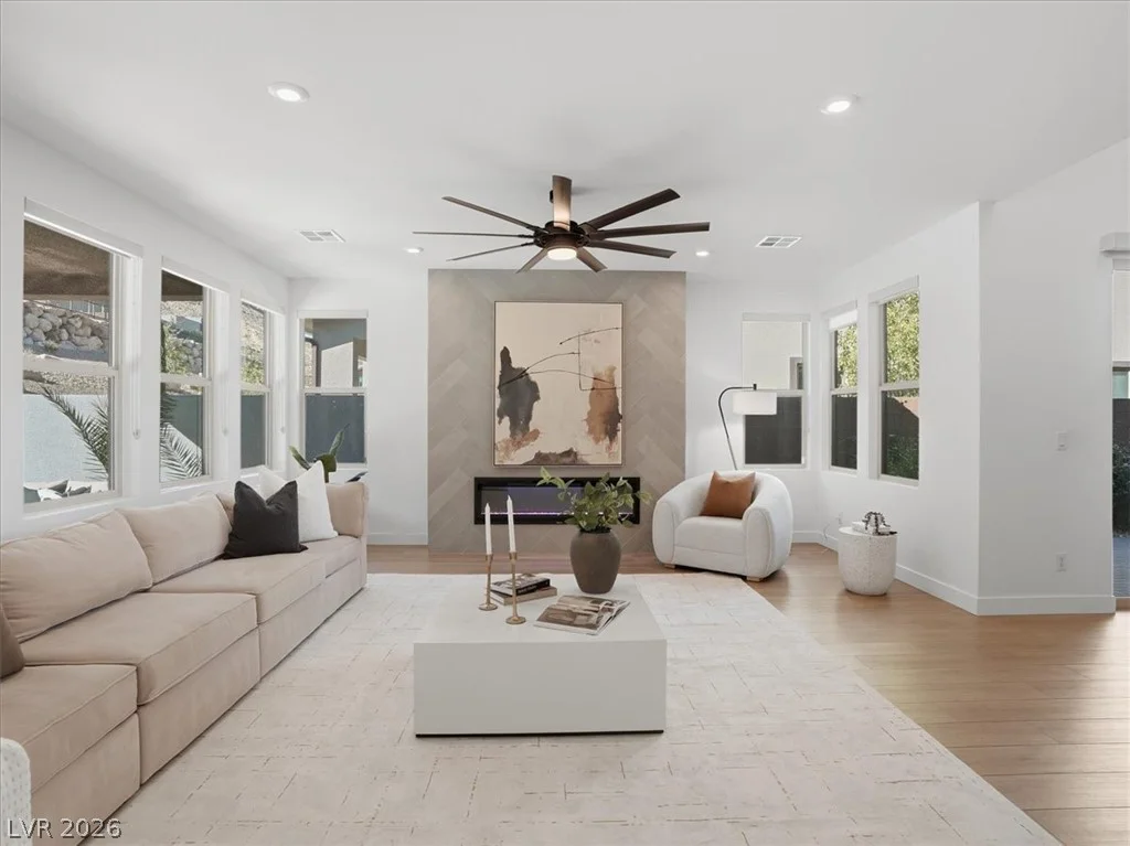 9725 Starlight Ridge, Las Vegas, NV 89148