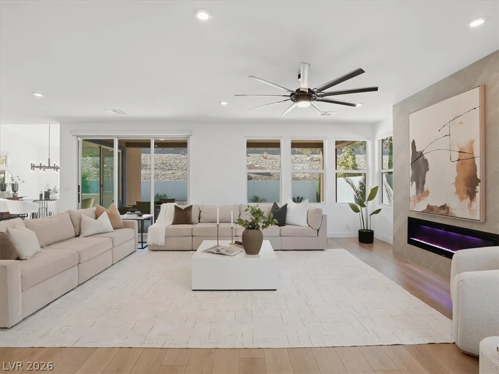 9725 Starlight Ridge, Las Vegas, NV 89148