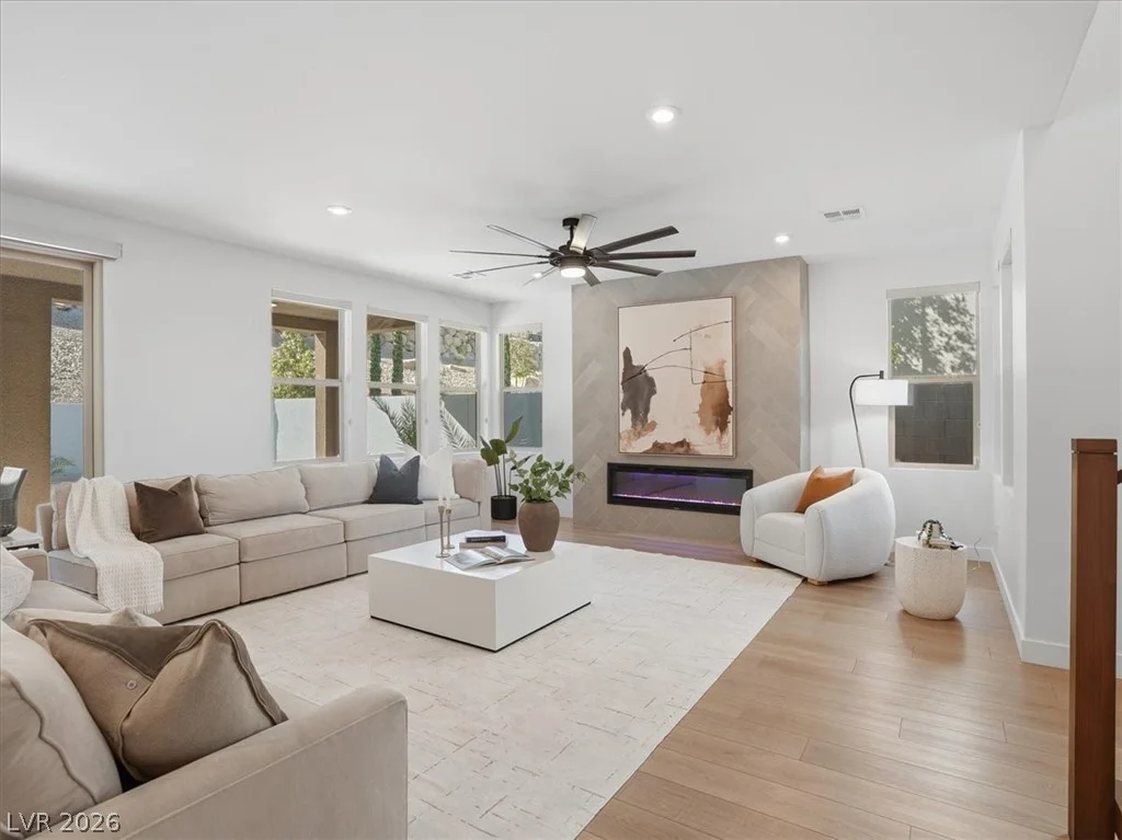 9725 Starlight Ridge, Las Vegas, NV 89148