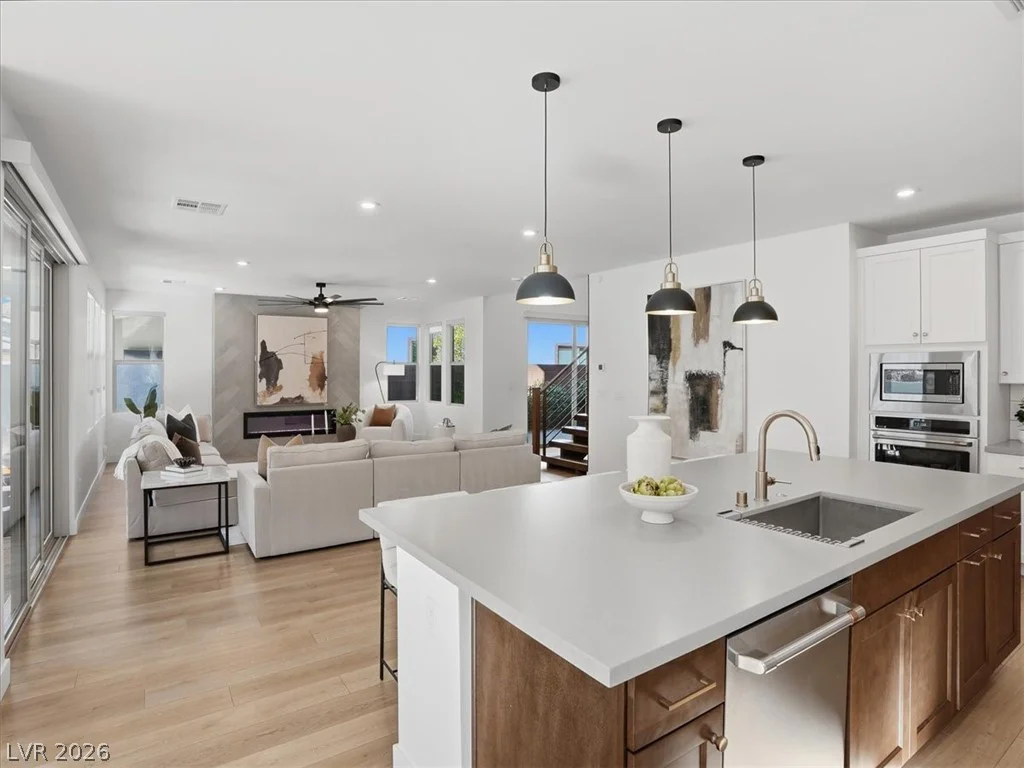 9725 Starlight Ridge, Las Vegas, NV 89148