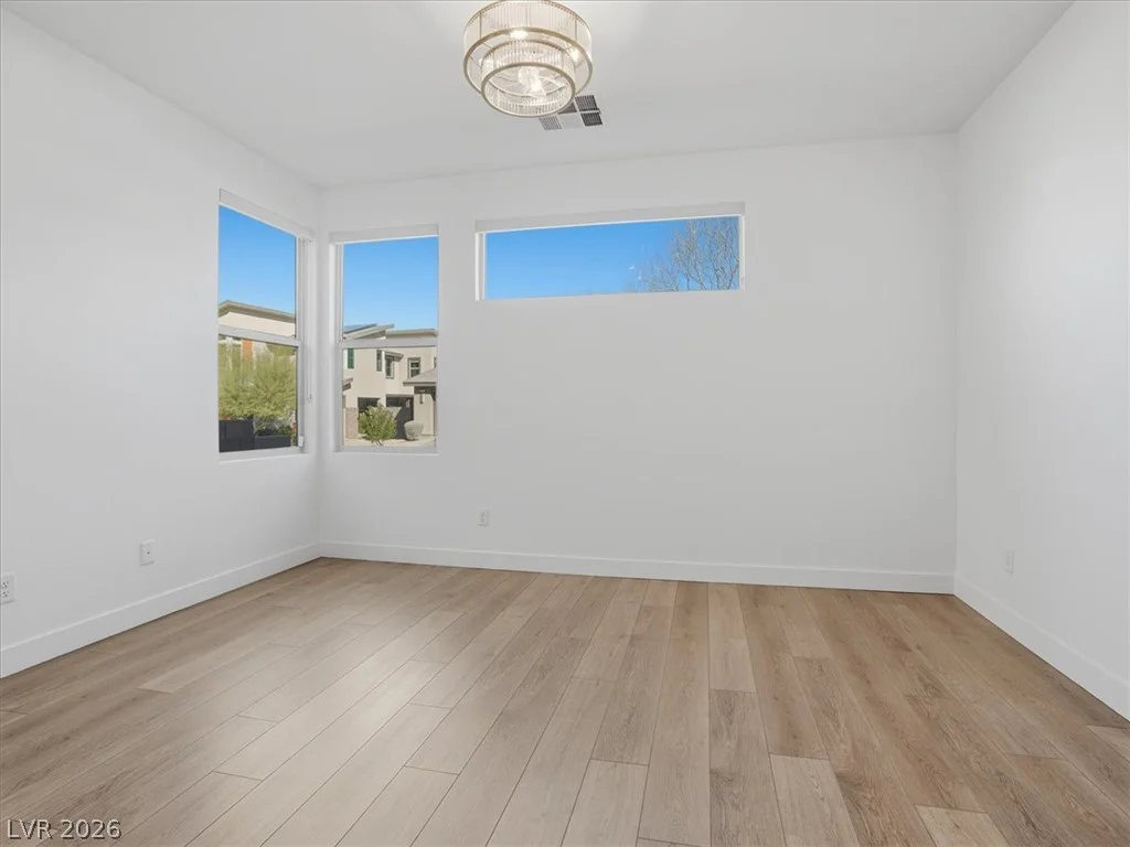 9725 Starlight Ridge, Las Vegas, NV 89148