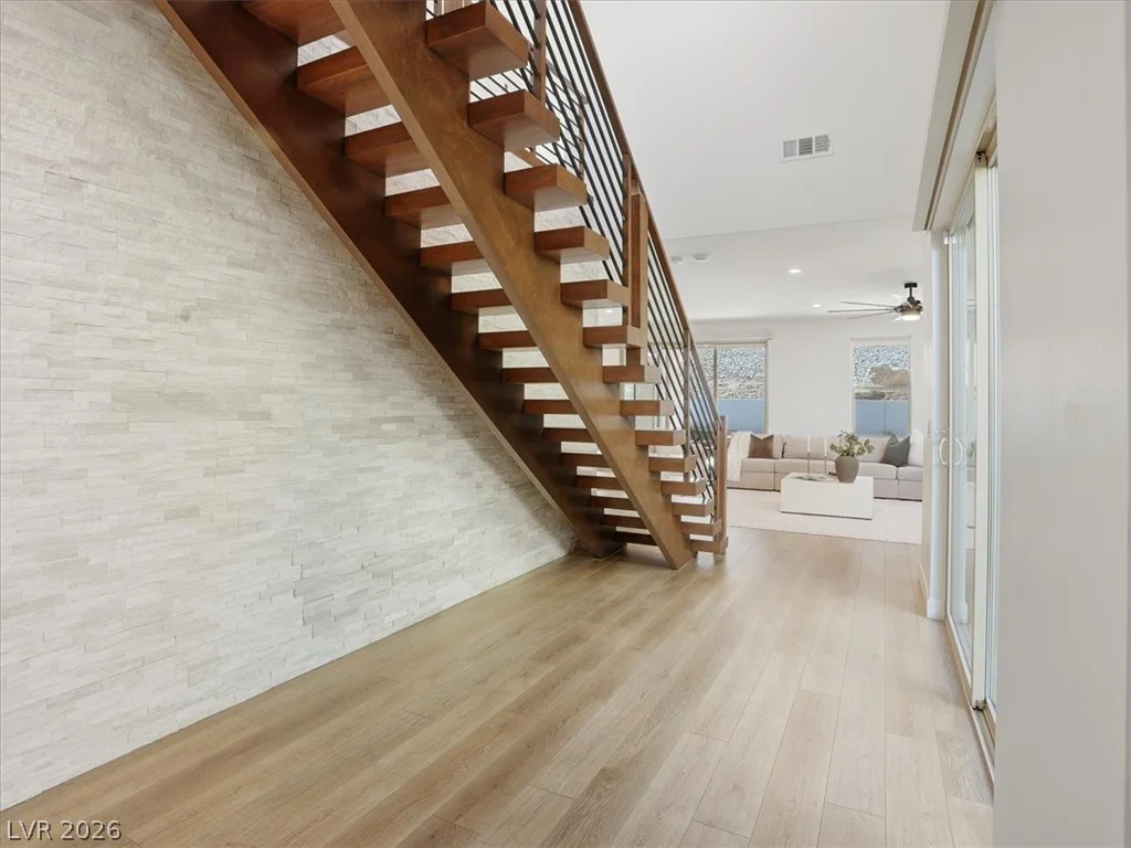 9725 Starlight Ridge, Las Vegas, NV 89148