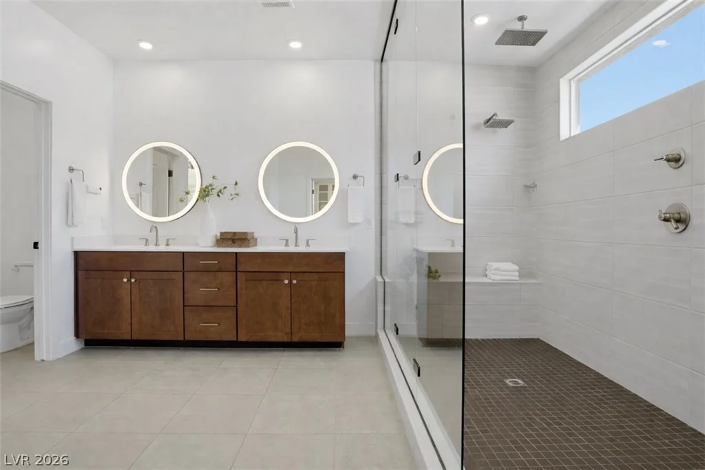 9725 Starlight Ridge, Las Vegas, NV 89148