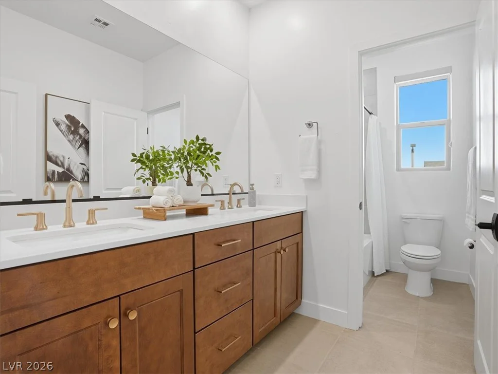 9725 Starlight Ridge, Las Vegas, NV 89148