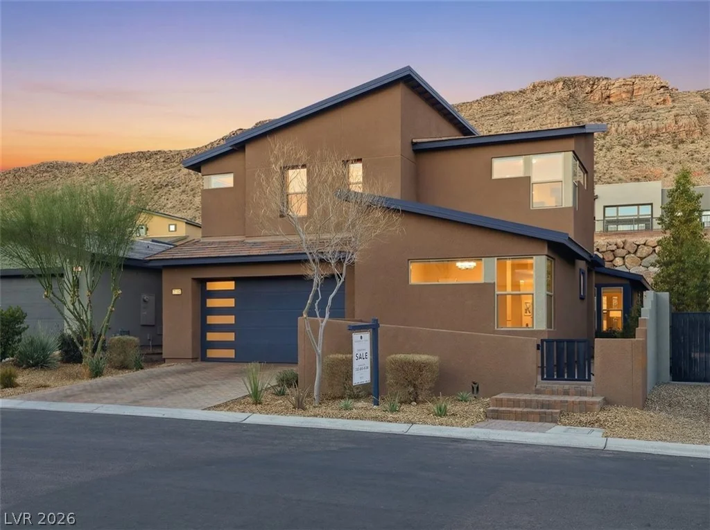 9725 Starlight Ridge, Las Vegas, NV 89148
