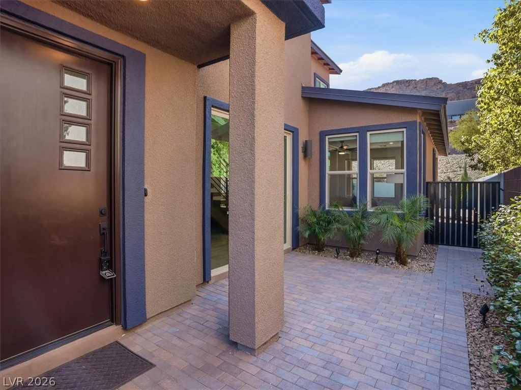 9725 Starlight Ridge, Las Vegas, NV 89148