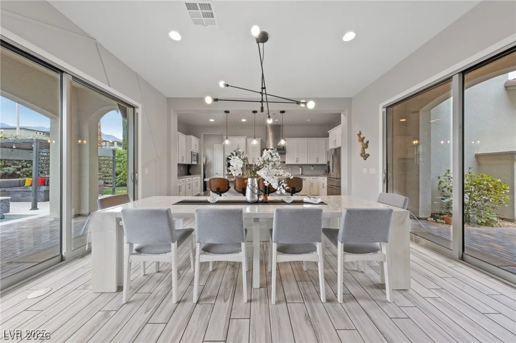 367 Pollino Peaks, Las Vegas, NV 89138
