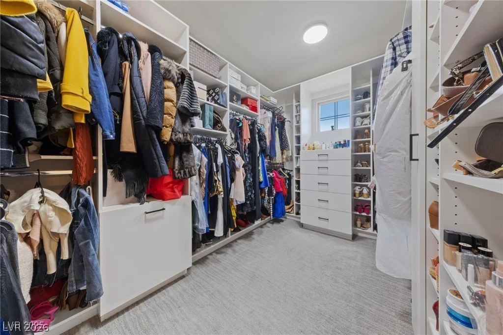 367 Pollino Peaks, Las Vegas, NV 89138