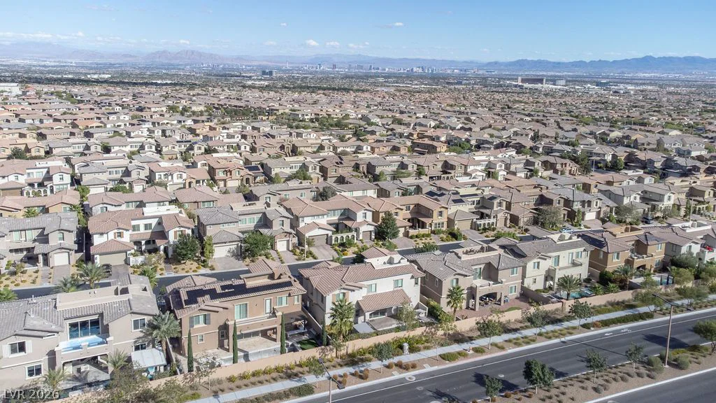 367 Pollino Peaks, Las Vegas, NV 89138