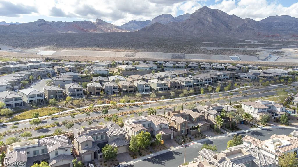 367 Pollino Peaks, Las Vegas, NV 89138