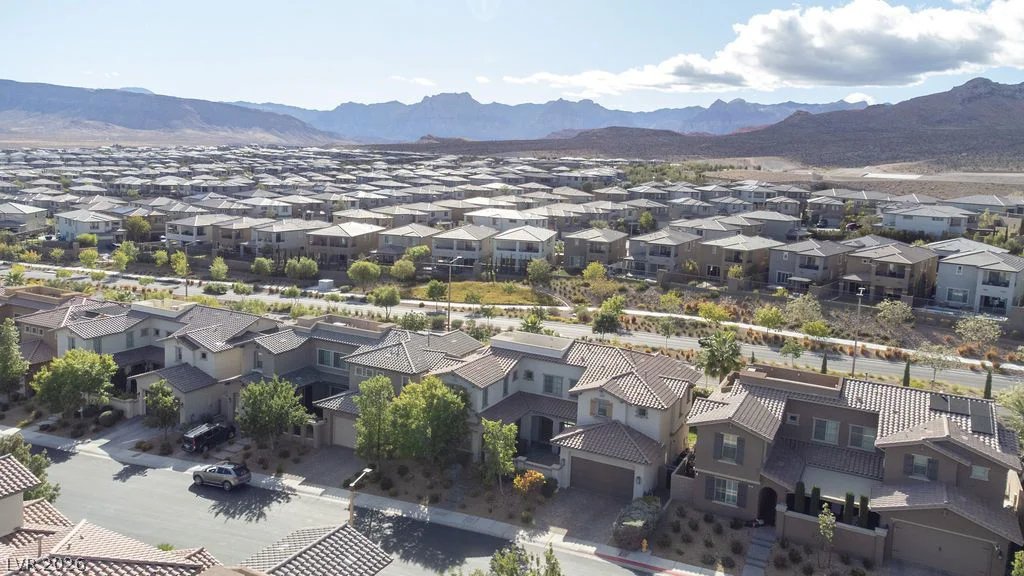 367 Pollino Peaks, Las Vegas, NV 89138