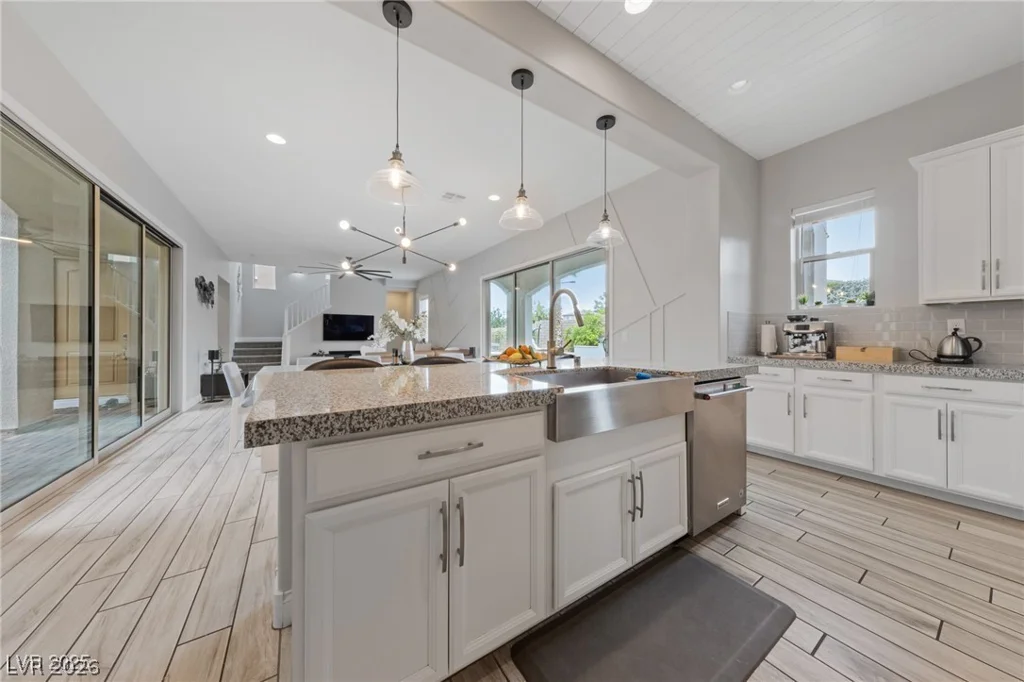 367 Pollino Peaks, Las Vegas, NV 89138