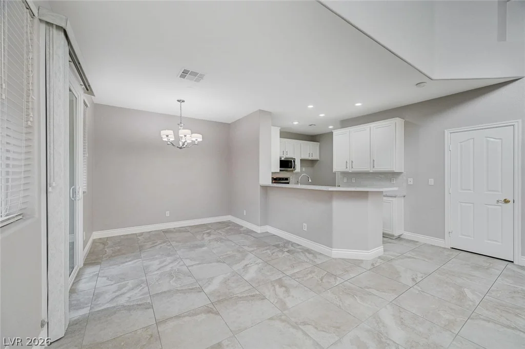 933 Bannockburn, Las Vegas, NV 89145