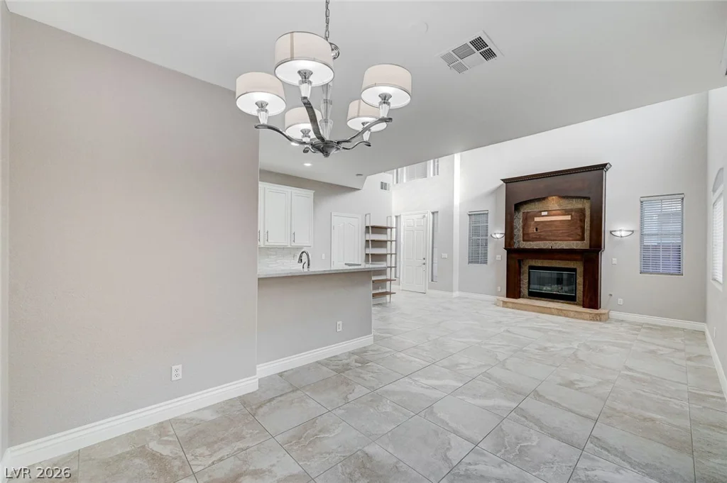 933 Bannockburn, Las Vegas, NV 89145