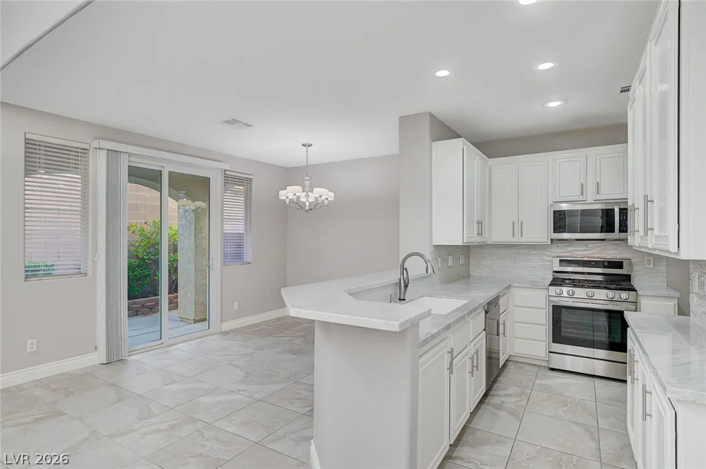 933 Bannockburn, Las Vegas, NV 89145