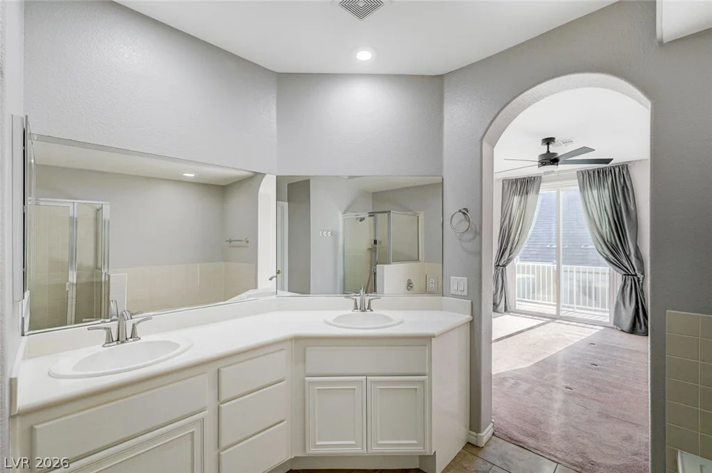 933 Bannockburn, Las Vegas, NV 89145
