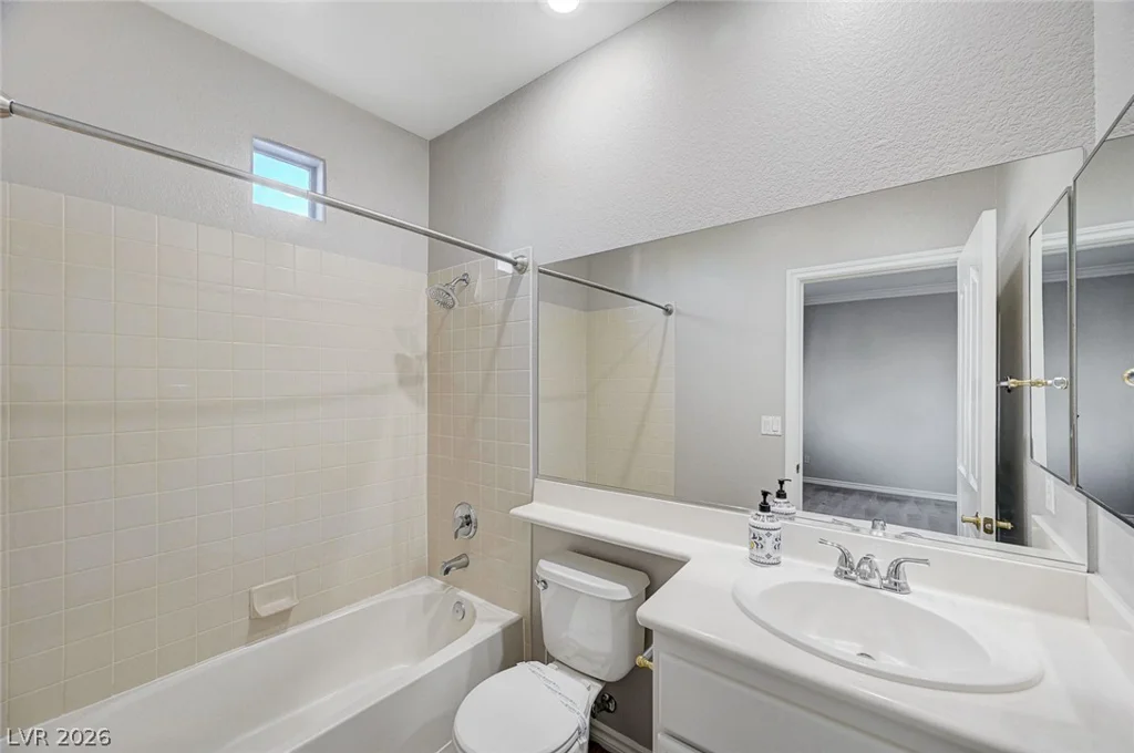 933 Bannockburn, Las Vegas, NV 89145
