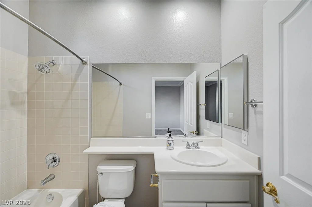 933 Bannockburn, Las Vegas, NV 89145