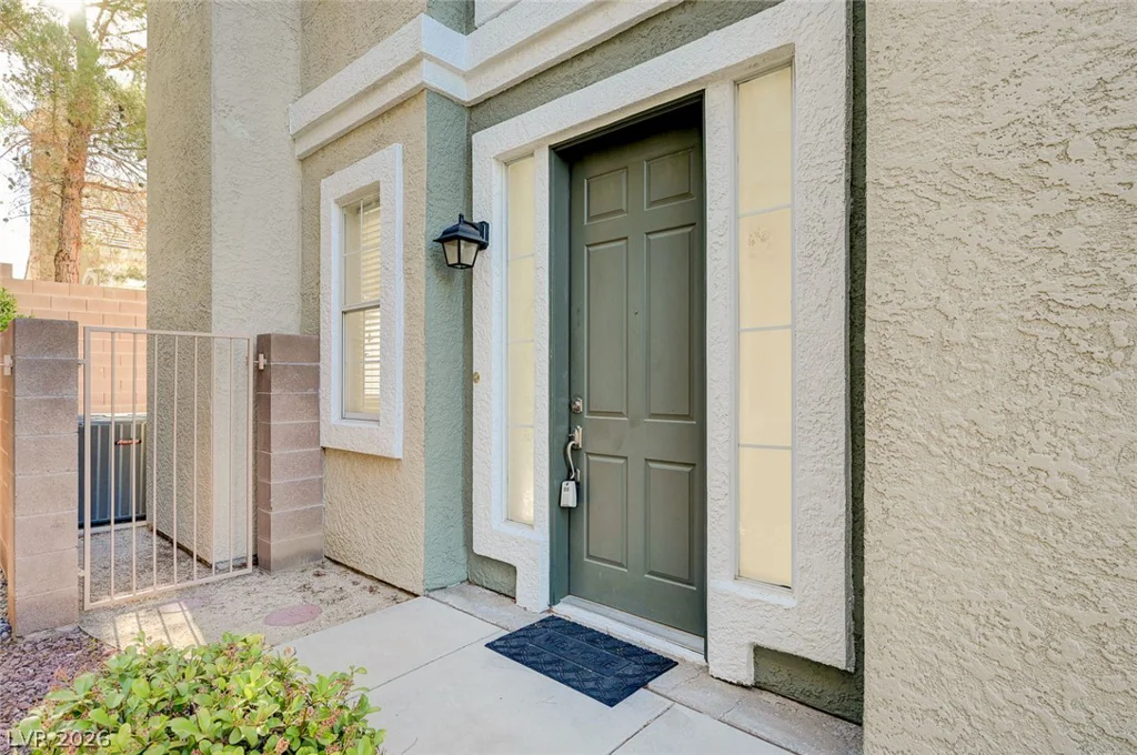 933 Bannockburn, Las Vegas, NV 89145