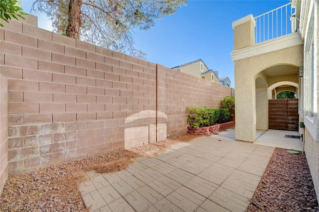 933 Bannockburn, Las Vegas, NV 89145