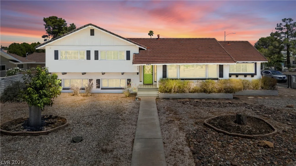 845 Kenny, Las Vegas, NV 89107