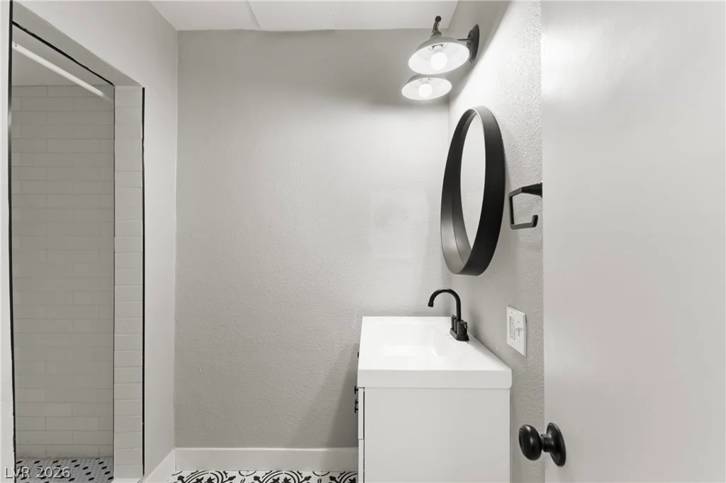 845 Kenny, Las Vegas, NV 89107
