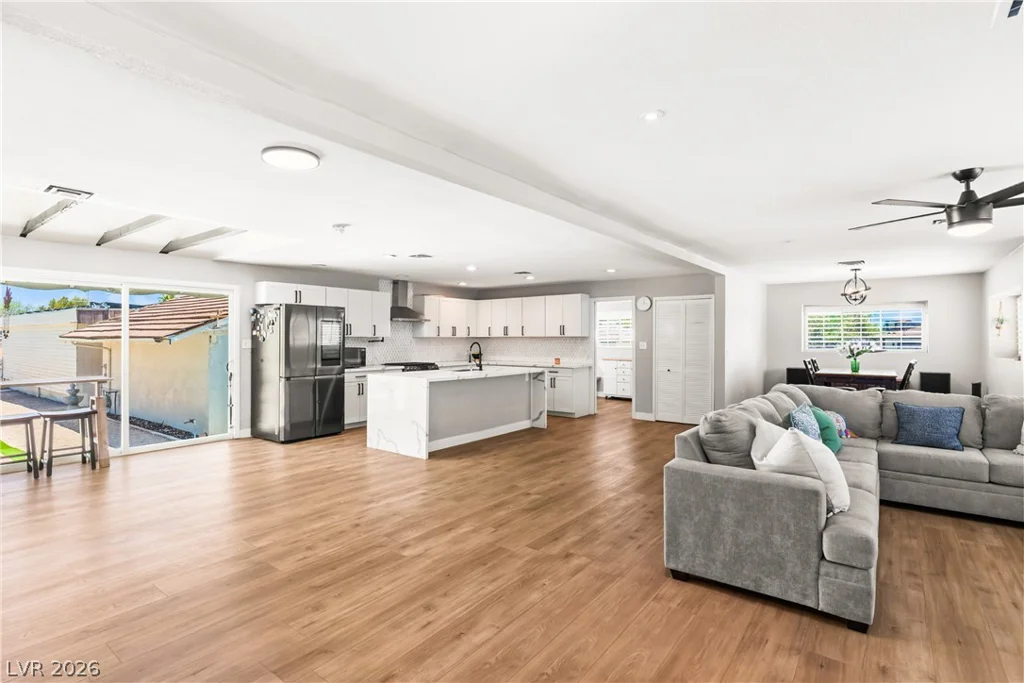 845 Kenny, Las Vegas, NV 89107
