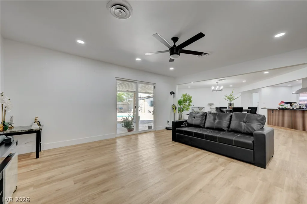 4412 Denia, Las Vegas, NV 89108