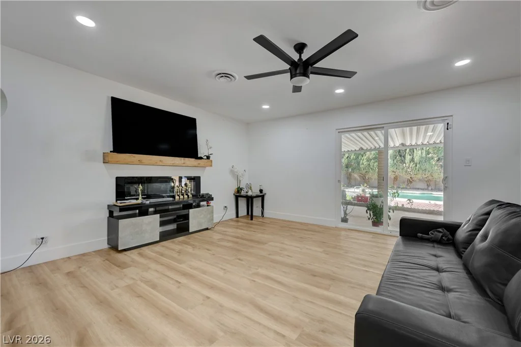4412 Denia, Las Vegas, NV 89108