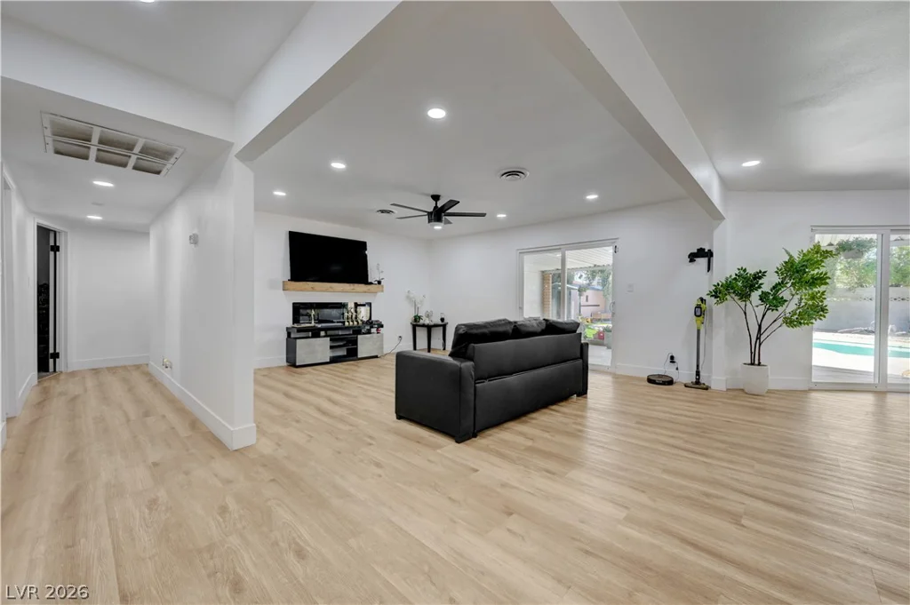 4412 Denia, Las Vegas, NV 89108