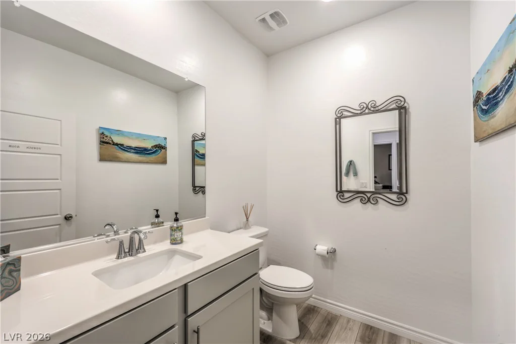 10090 Desert Azure, Las Vegas, NV 89178