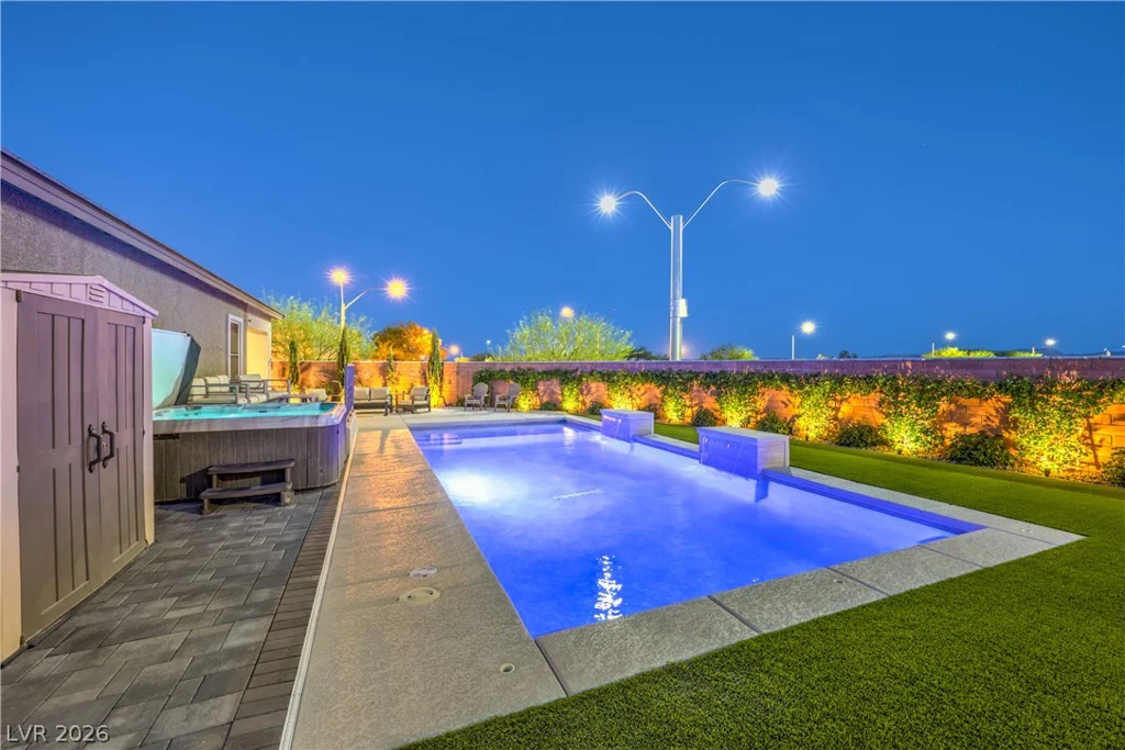 10090 Desert Azure, Las Vegas, NV 89178